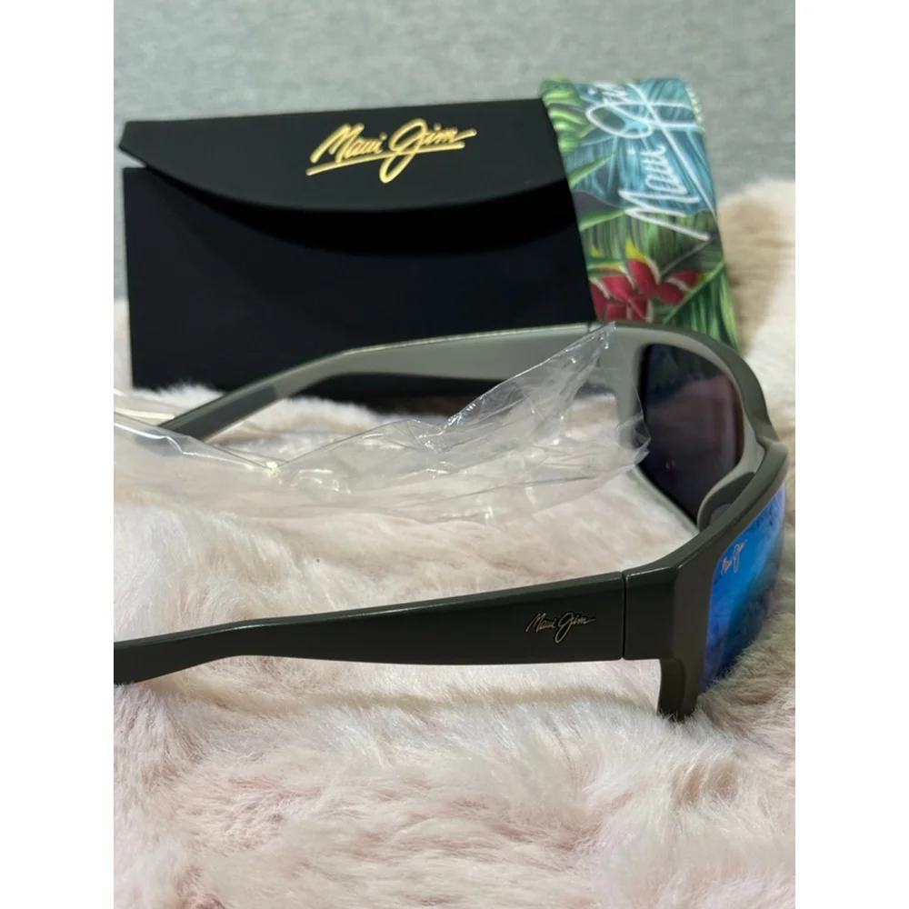 Men's Maui Jim Sunglasses One Size Gray with new authentic aqua Mirror Lenses